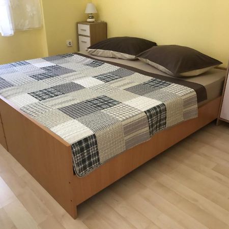 Beachfront Apartment Sun Vodice Esterno foto